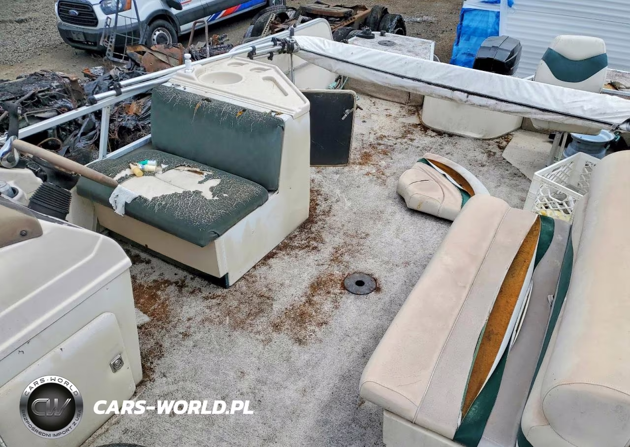1997 Starcraft Boat VIN:STR19905E797 - 6