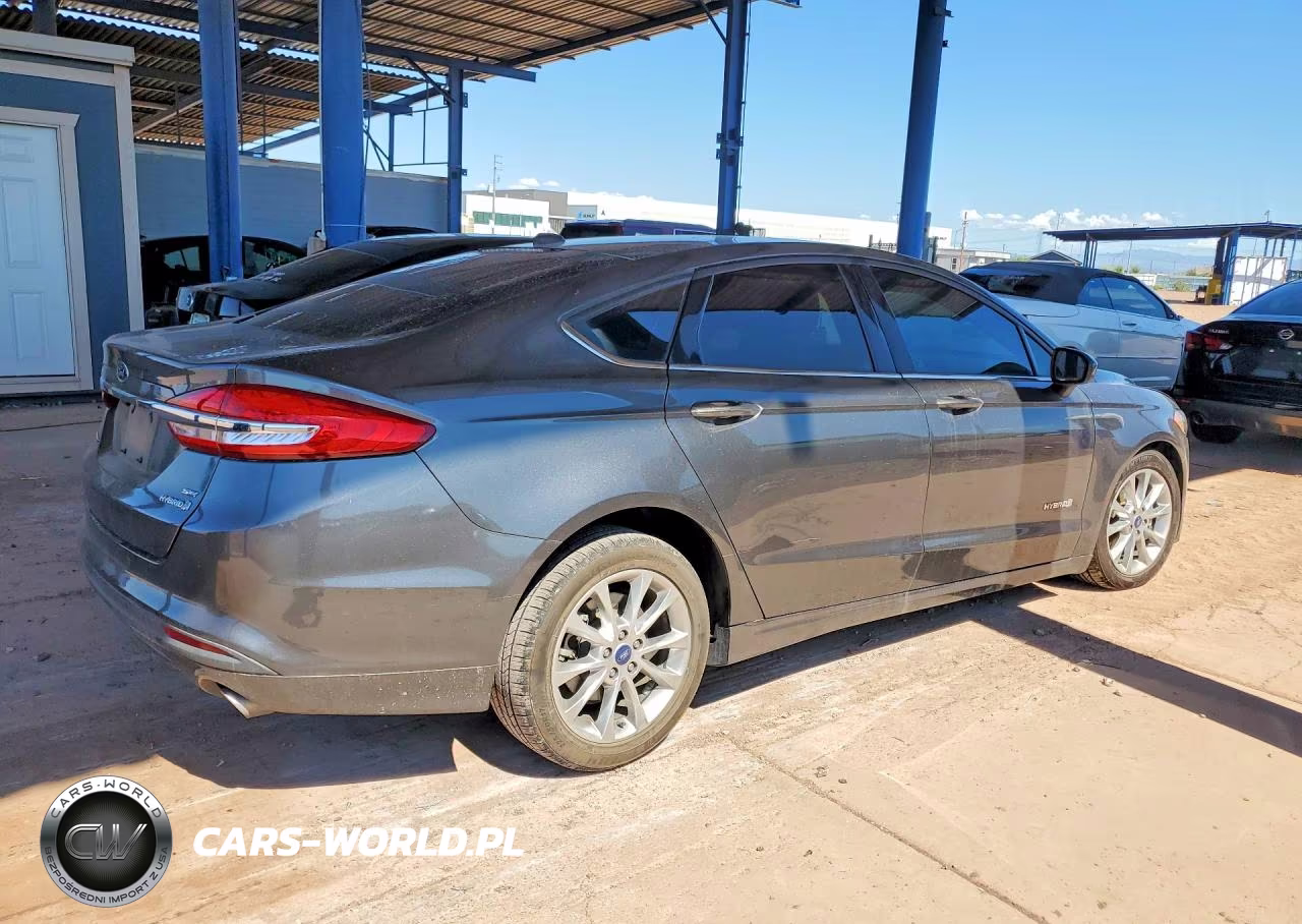 2017 Ford Fusion Se Hybrid VIN:3FA6P0LUXHR280080 - 3
