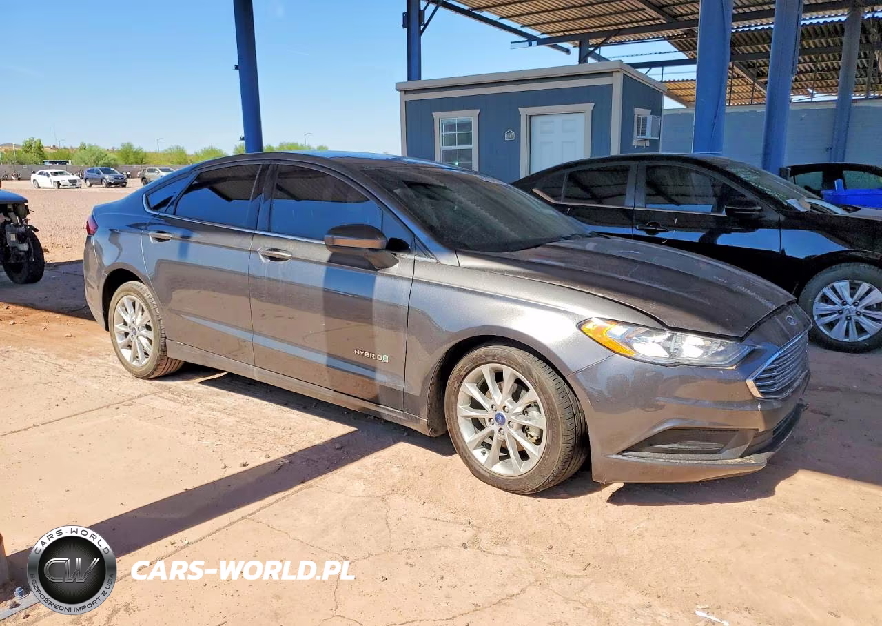 2017 Ford Fusion Se Hybrid VIN:3FA6P0LUXHR280080 - 4