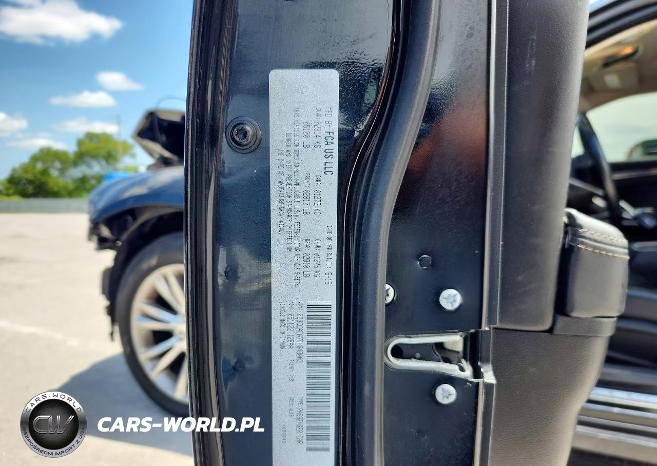 2015 Chrysler 300C VIN:2C3CCAEG7FH849003 - 12