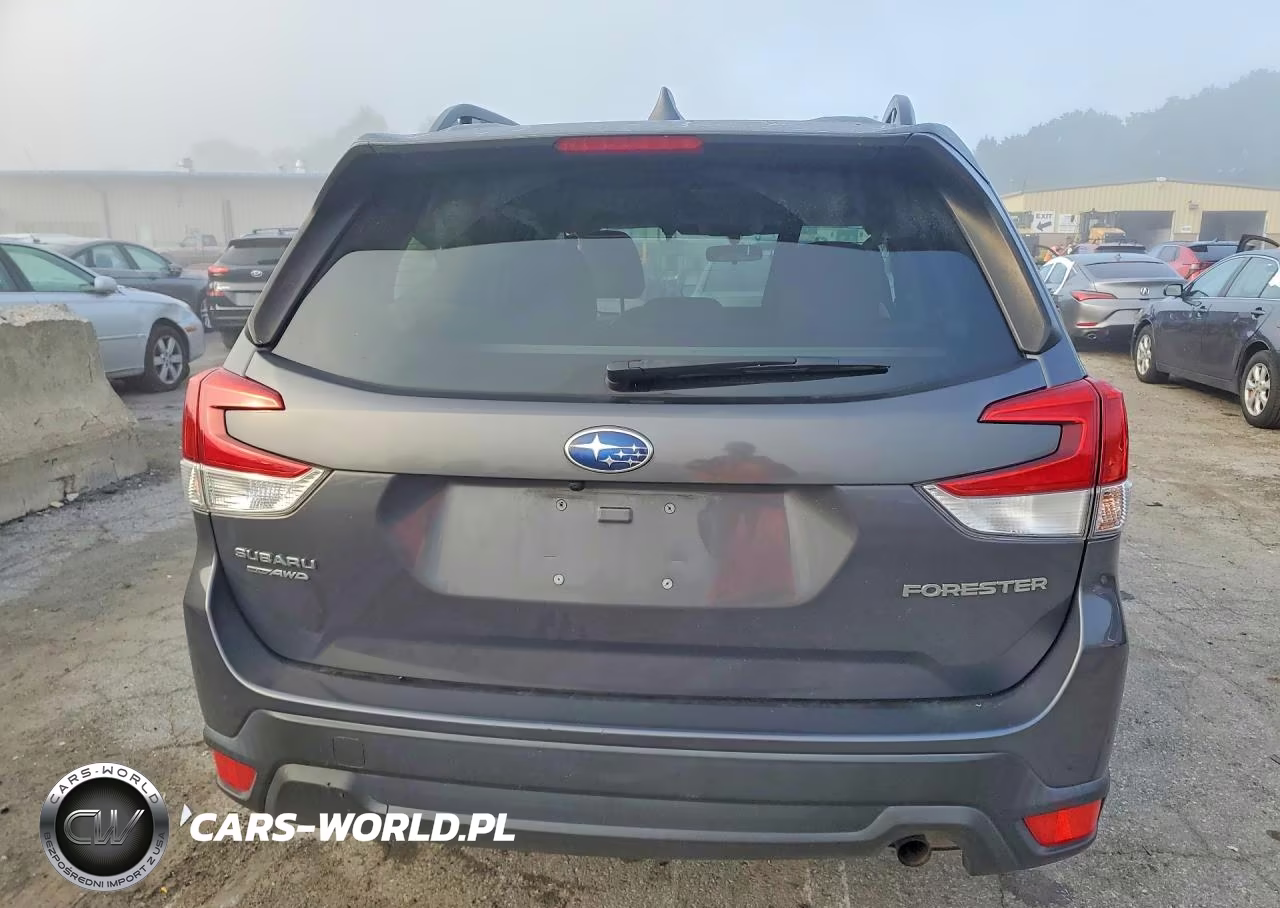 2022 Subaru Forester Premium VIN:JF2SKADC4NH444361 - 6