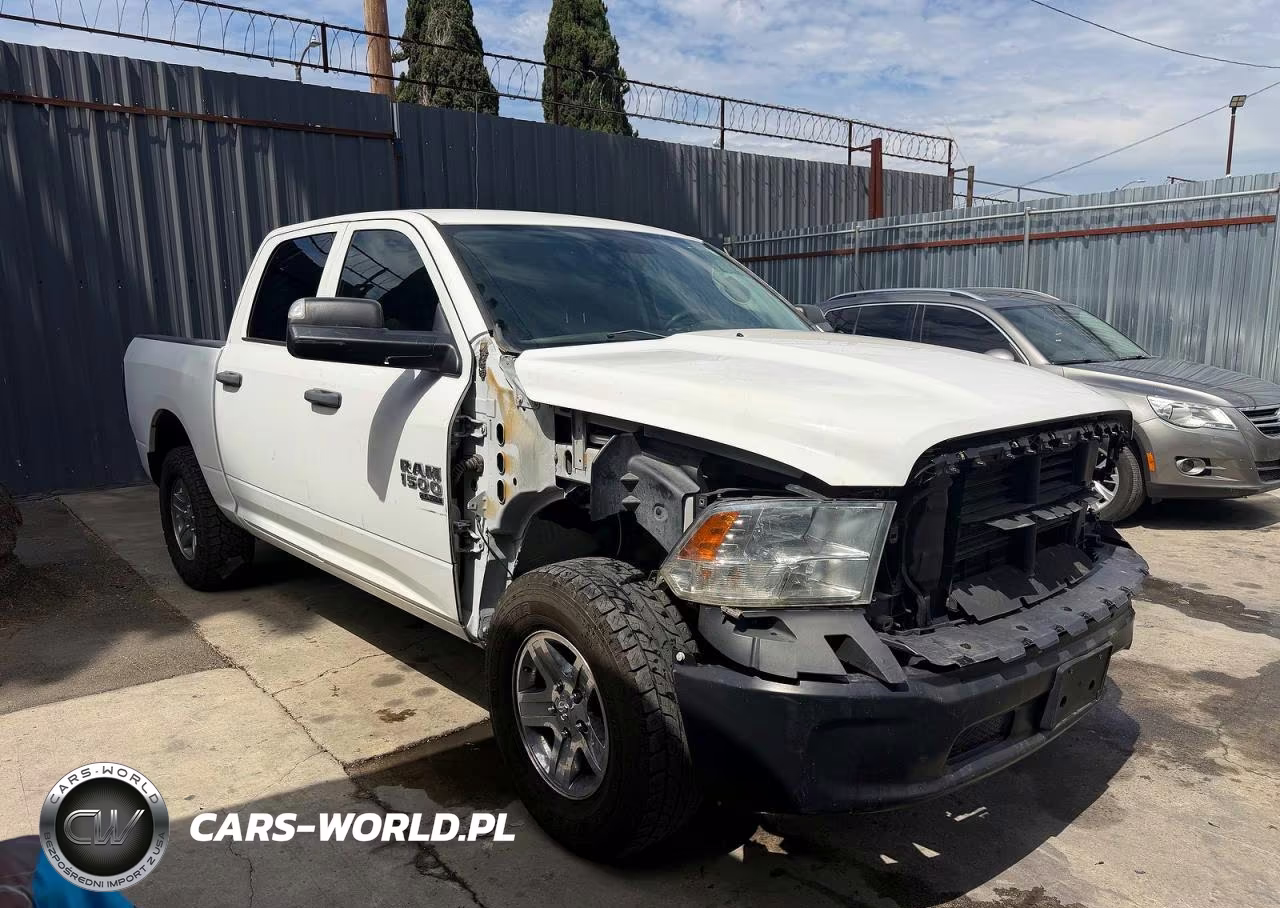 2022 Ram 1500 Classic Tradesman 4X4 5'7 Box – zdjęcie 1 z 10