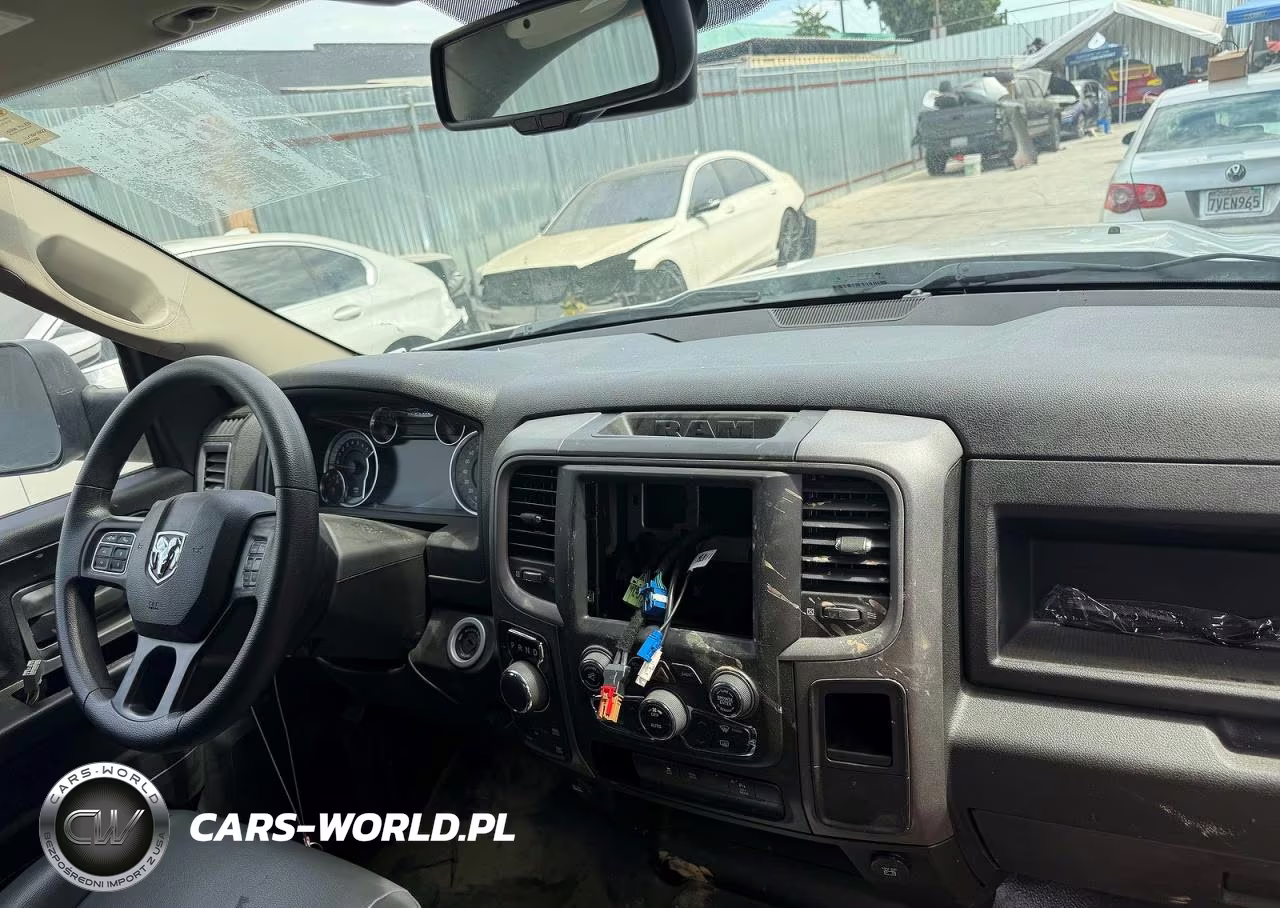 2022 Ram 1500 Classic Tradesman 4X4 5'7 Box VIN:1C6RR7KG0NS209645 - 9