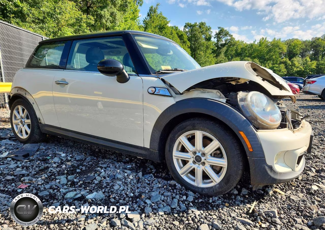 2011 Mini Cooper S VIN:WMWSV3C50BTY15526 - 4