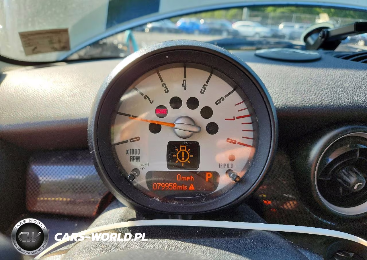 2011 Mini Cooper S VIN:WMWSV3C50BTY15526 - 9
