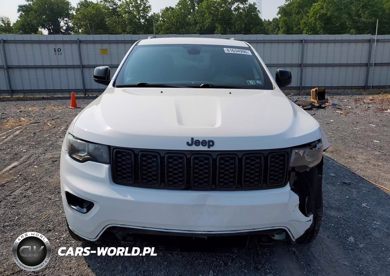 2018 Jeep Grand Cherokee Laredo VIN:1C4RJFAG2JC492548 - 5