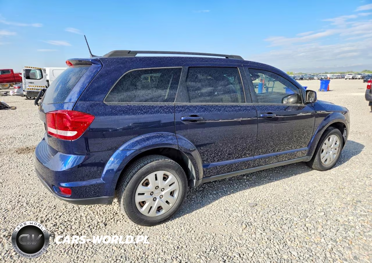 2018 Dodge Journey Sxt VIN:3C4PDCBG7JT526256 - 3