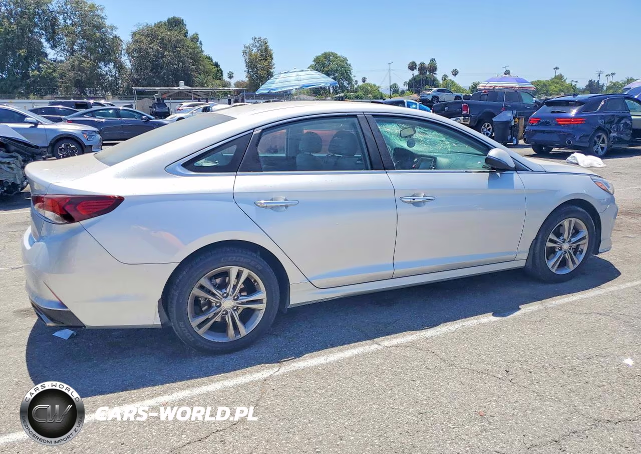 2018 Hyundai Sonata Sel VIN:5NPE34AF4JH649327 - 3
