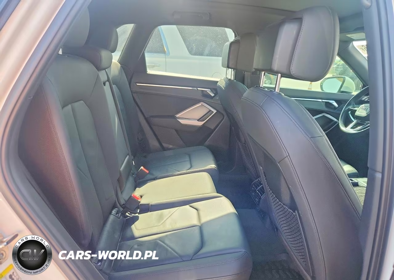2021 Audi Q3 Premium S Line 45 VIN:WA1DECF37M1045761 - 11