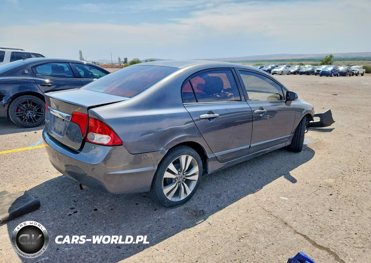 2010 Honda Civic Lx VIN:2HGFA1F50AH323138 - 3