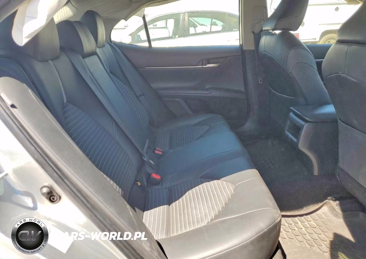 2018 Toyota Camry Se VIN:JTNB11HKXJ3055097 - 10