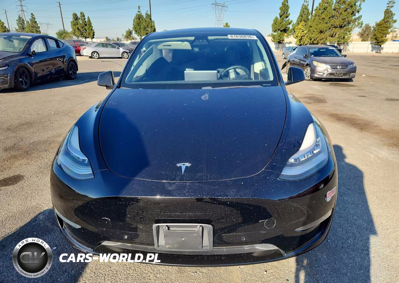 2020 Tesla Model Y VIN:5YJYGDEE2LF029953 - 5