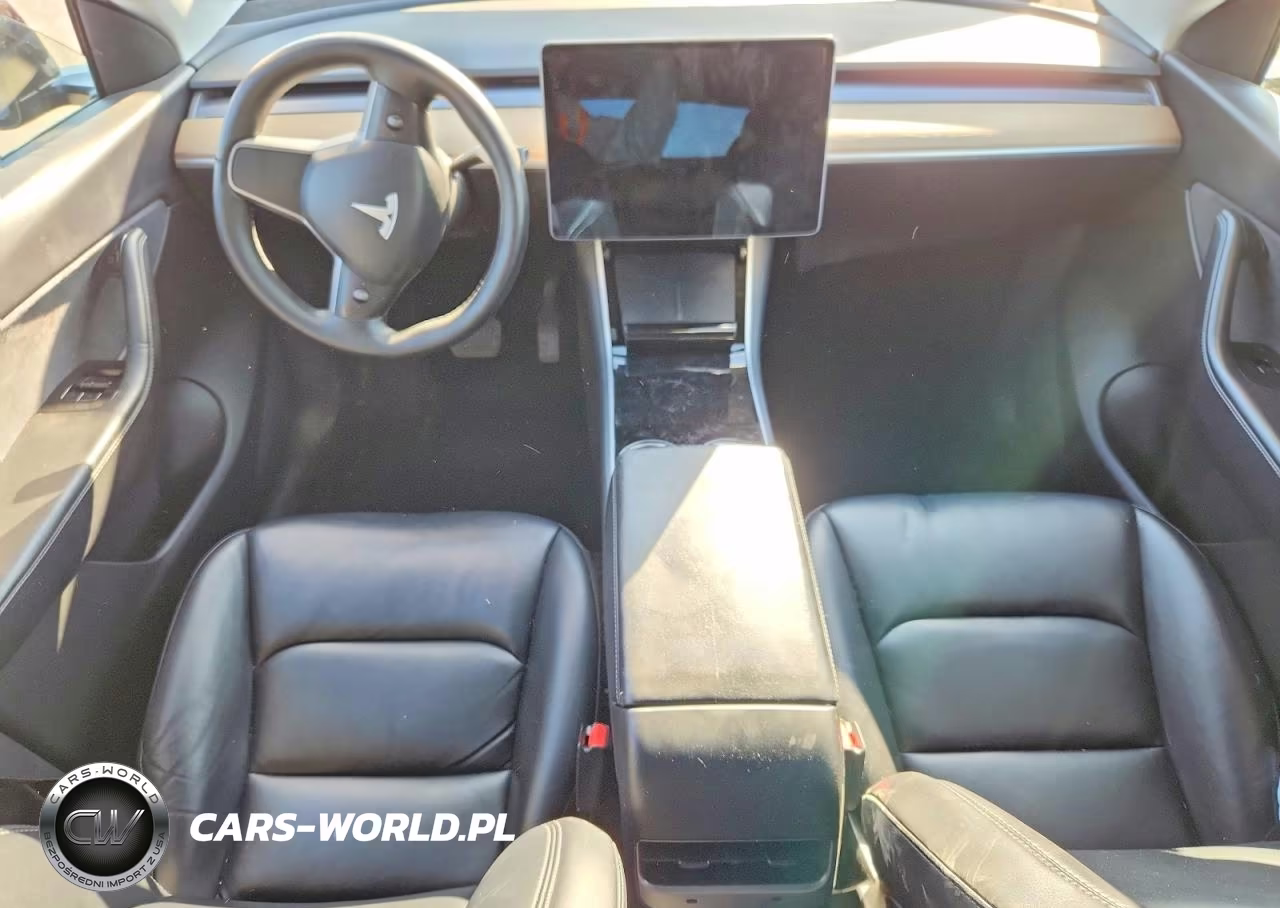 2020 Tesla Model Y VIN:5YJYGDEE2LF029953 - 8