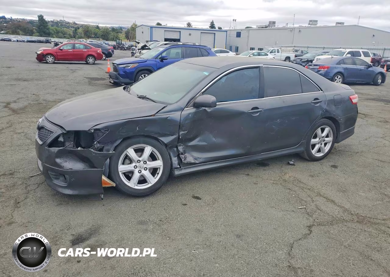 2010 Toyota Camry Se – zdjęcie 1 z 12