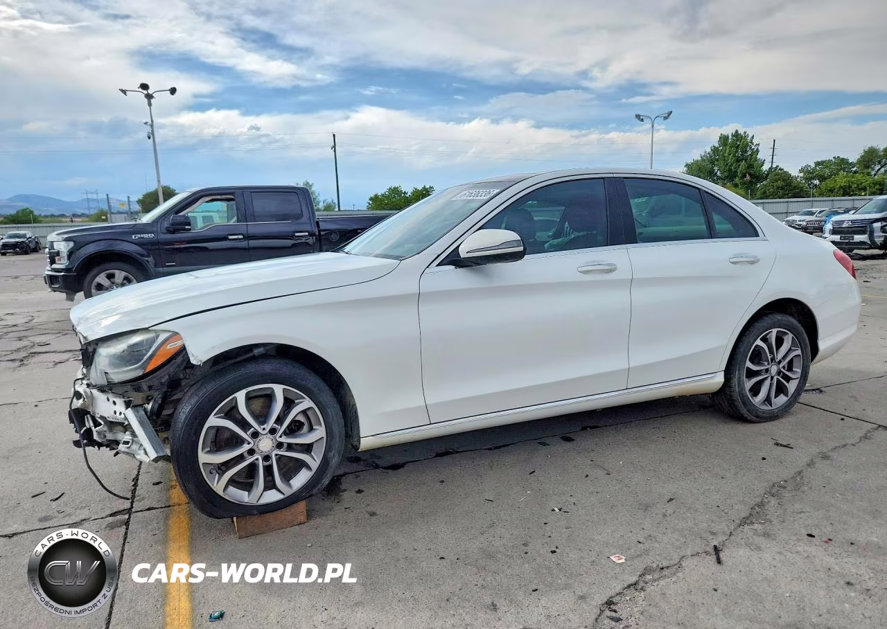 2016 Mercedes-Benz C 300 4Matic – zdjęcie 1 z 13