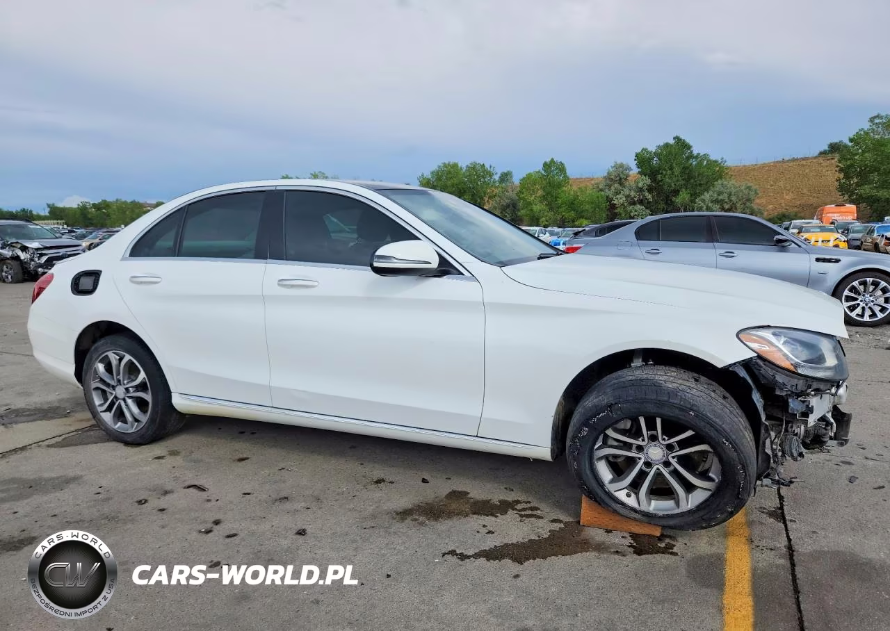 2016 Mercedes-Benz C 300 4Matic VIN:55SWF4KB0GU114508 - 4