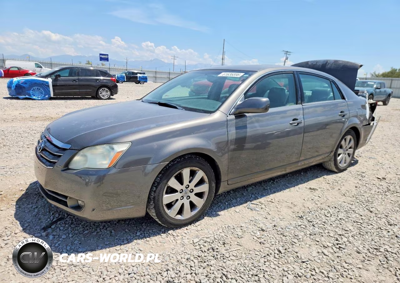 2005 Toyota Avalon Xls