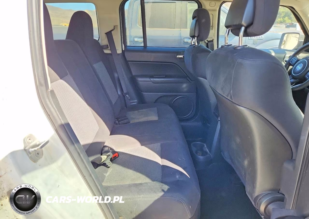 2011 Jeep Patriot Sport VIN:1J4NT1GB0BD165465 - 11