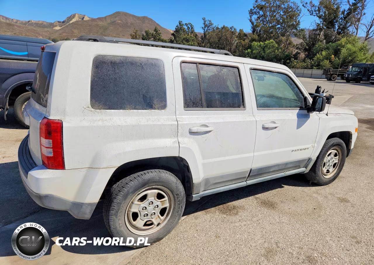 2011 Jeep Patriot Sport VIN:1J4NT1GB0BD165465 - 3