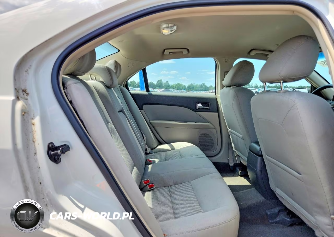 2011 Ford Fusion VIN:3FAHP0HA9BR318266 - 10