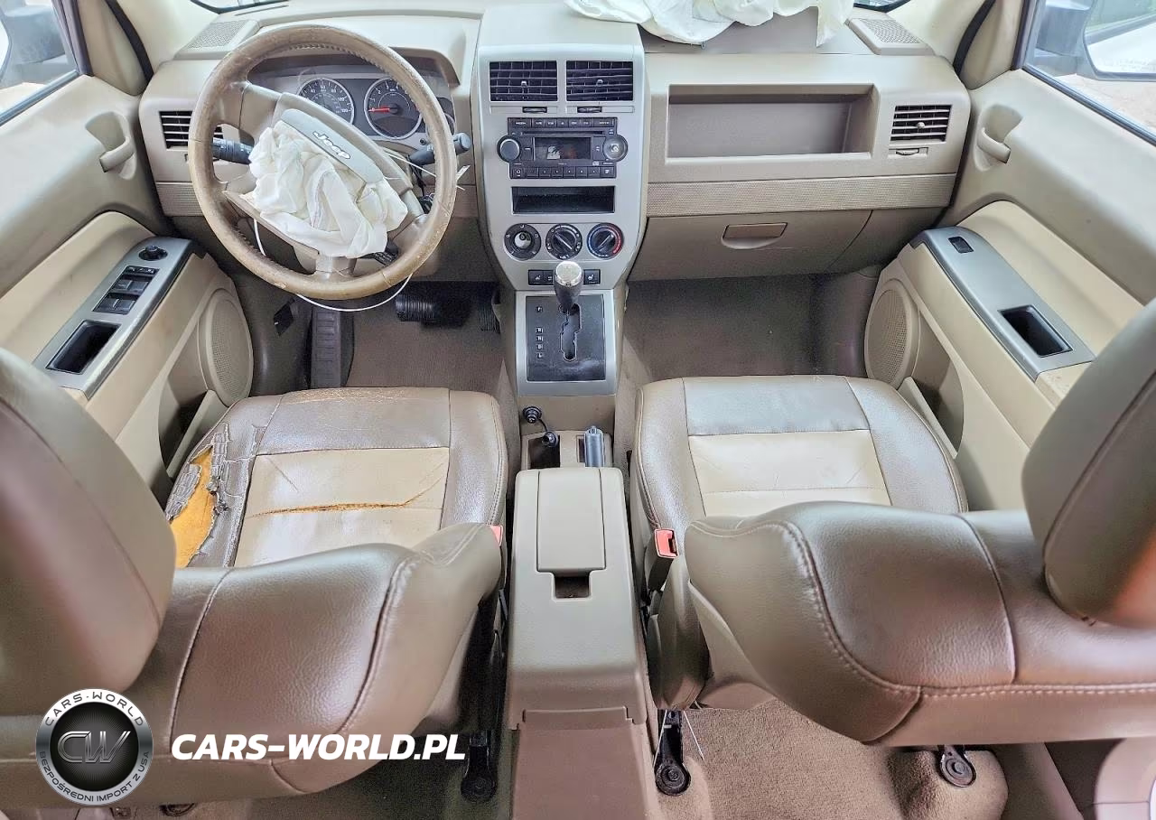 2007 Jeep Patriot Limited VIN:1J8FT48W27D398079 - 8