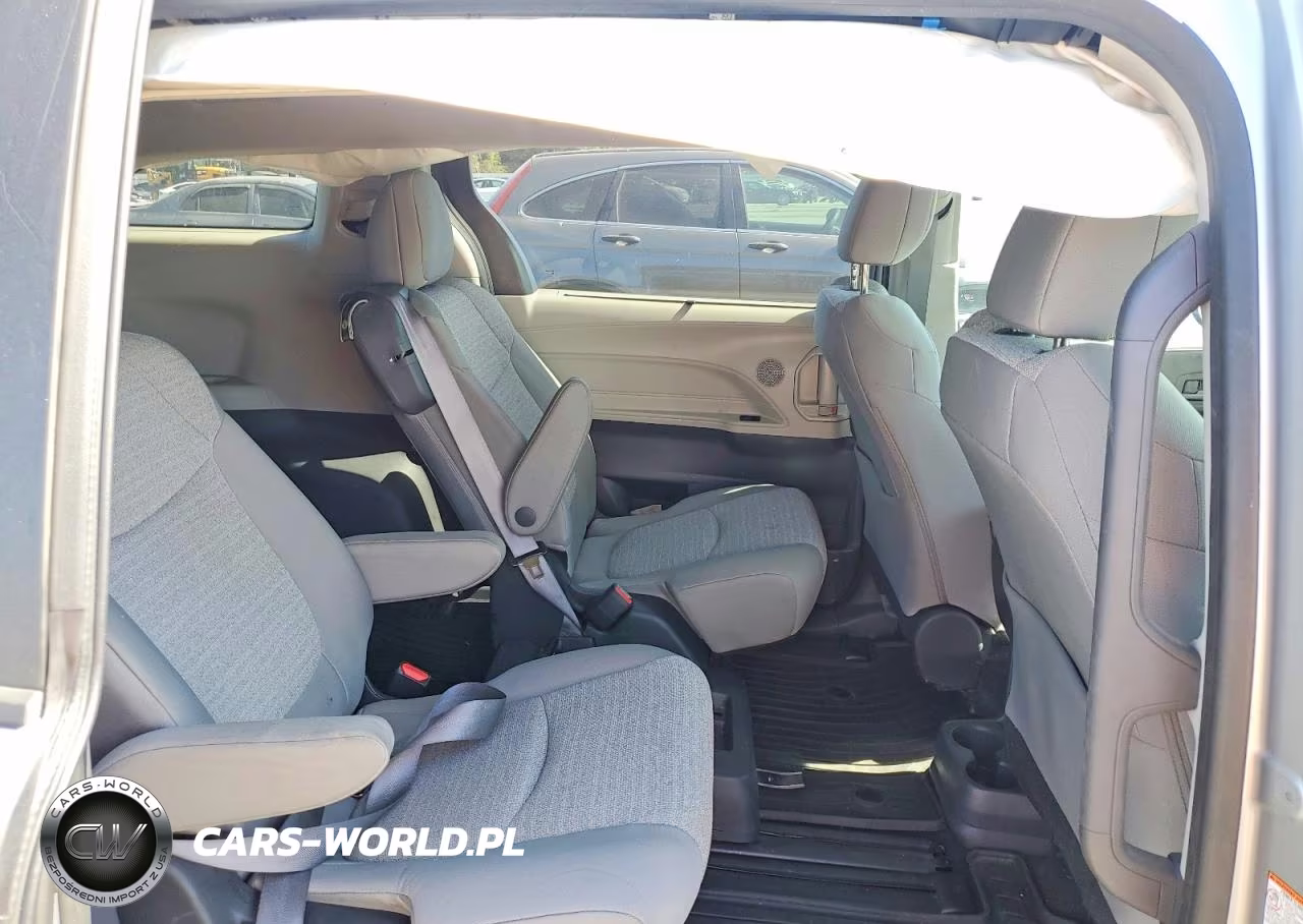 2024 Toyota Sienna Le VIN:5TDKRKEC5RS191521 - 11