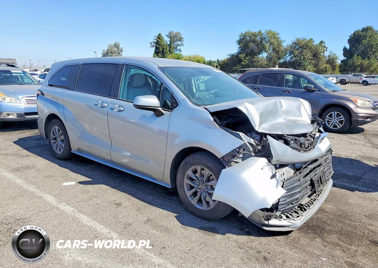 2024 Toyota Sienna Le VIN:5TDKRKEC5RS191521 - 4