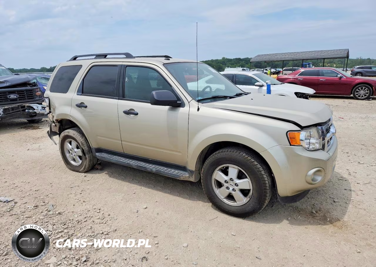 2012 Ford Escape Xlt VIN:1FMCU9DGXCKB31132 - 4