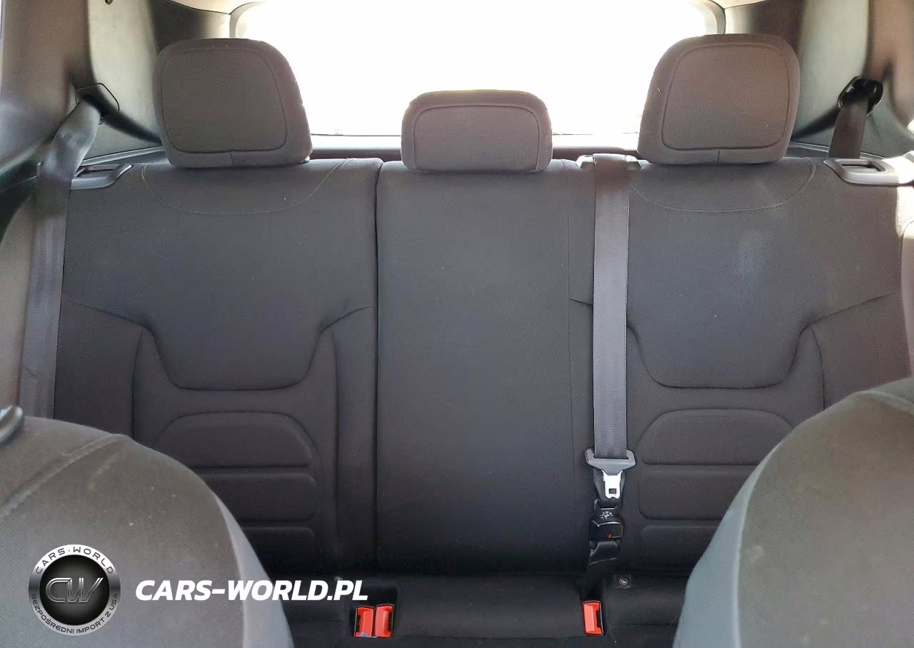 2017 Jeep Renegade Latitude VIN:ZACCJABB9HPF64153 - 10