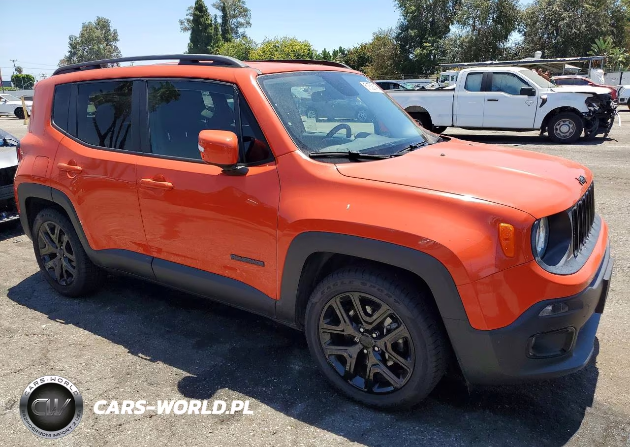 2017 Jeep Renegade Latitude VIN:ZACCJABB9HPF64153 - 4