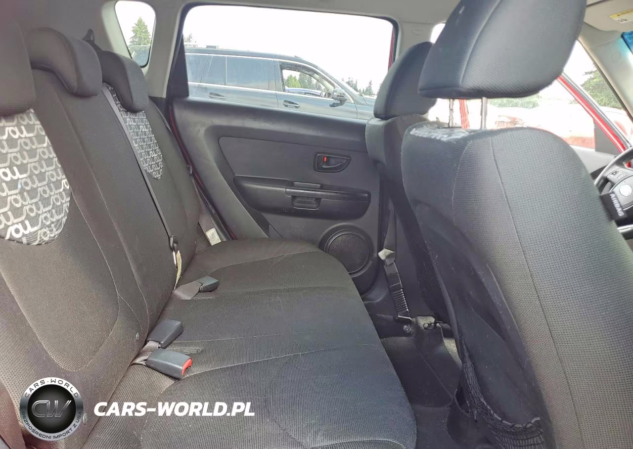 KIA SOUL + VIN:KNDJT2A24A7040999 - 10