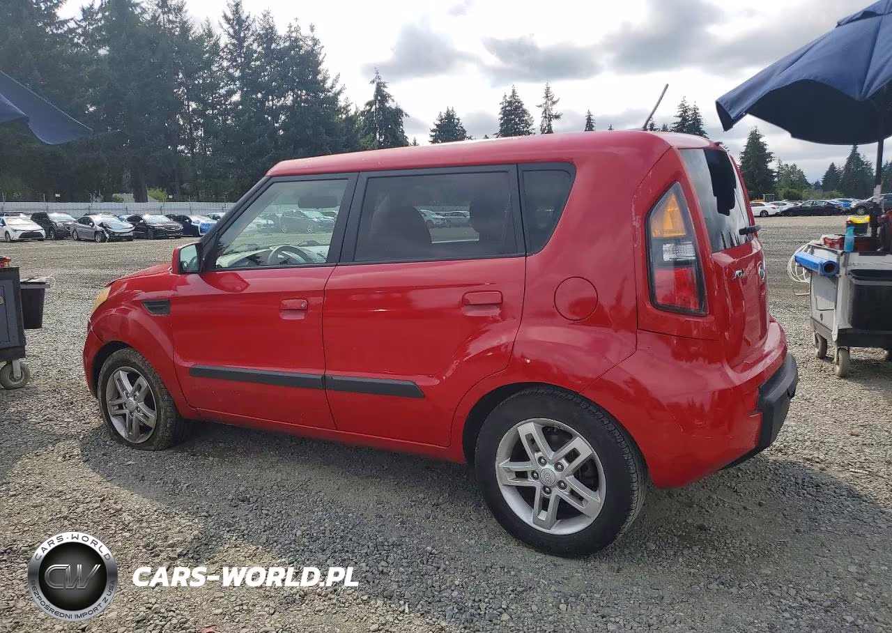 KIA SOUL + VIN:KNDJT2A24A7040999 - 2