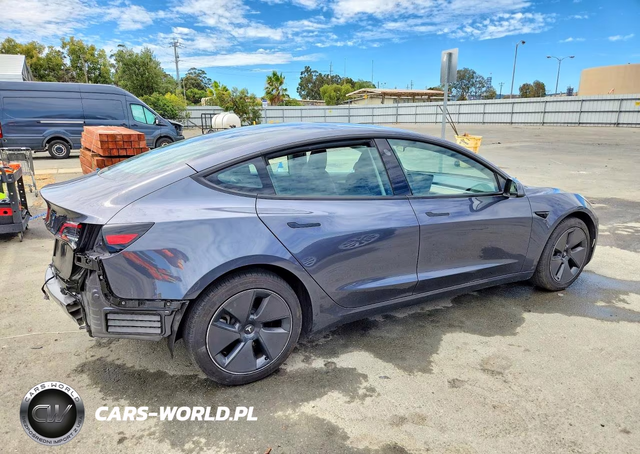 2023 Tesla Model 3 VIN:5YJ3E1EA4PF687985 - 3