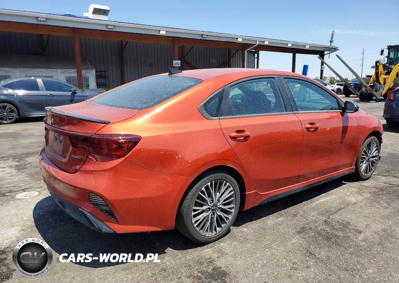 2022 Kia Forte Gt Line VIN:3KPF54AD6NE476062 - 3