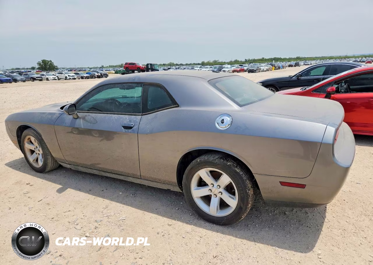 2011 Dodge Challenger VIN:2B3CJ4DG4BH588221 - 2