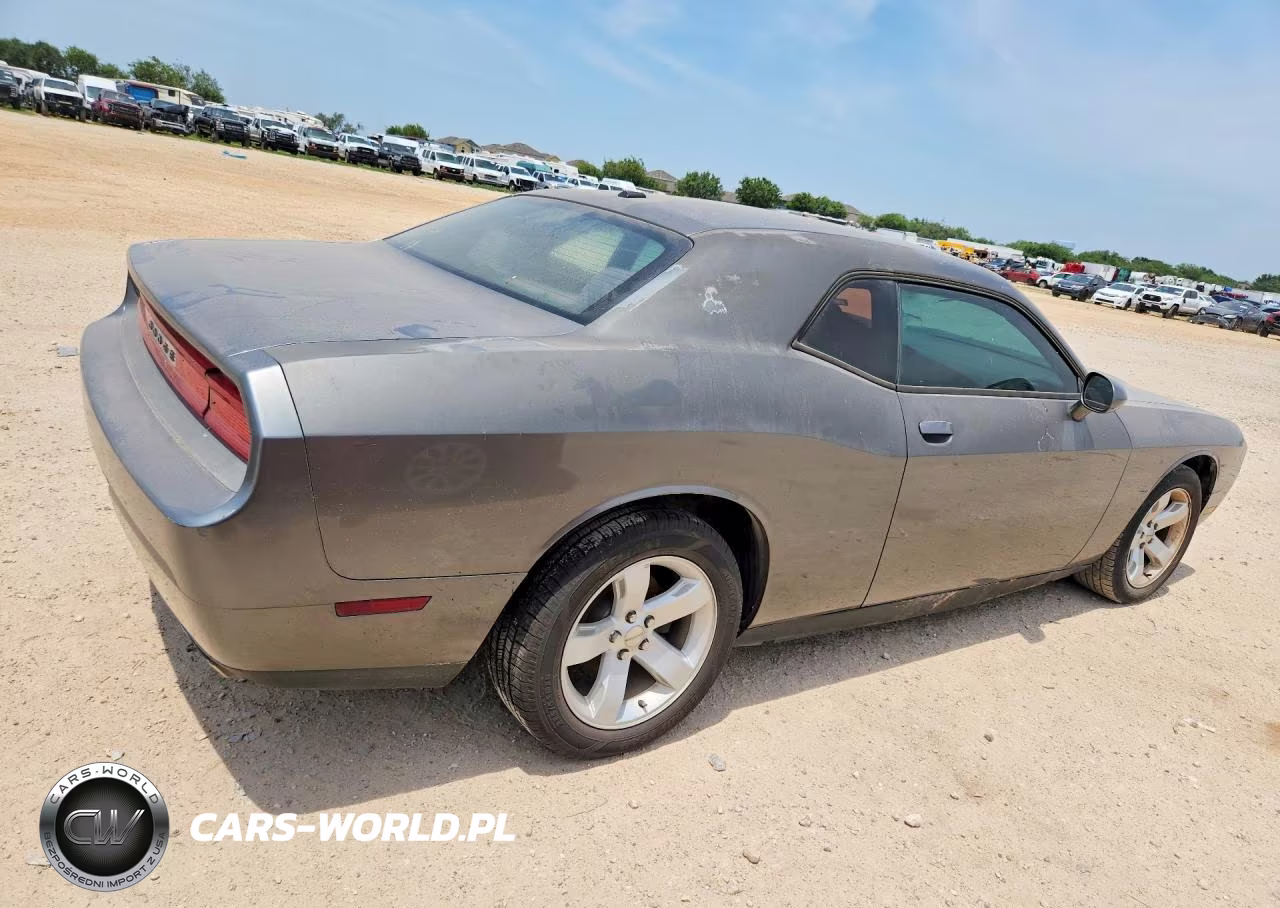 2011 Dodge Challenger VIN:2B3CJ4DG4BH588221 - 3