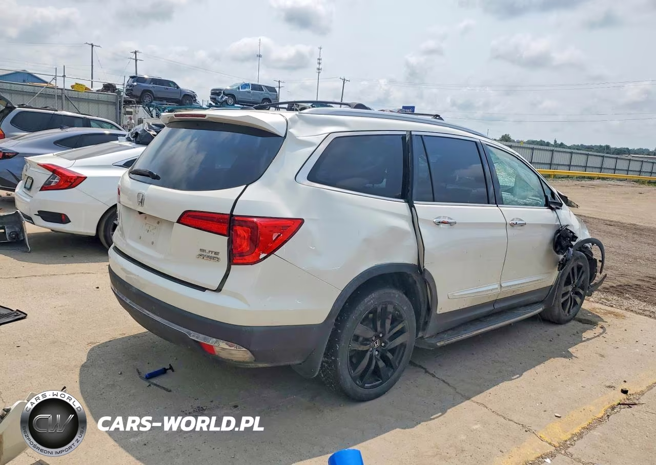 2016 Honda Pilot Elite VIN:5FNYF6H02GB052489 - 3