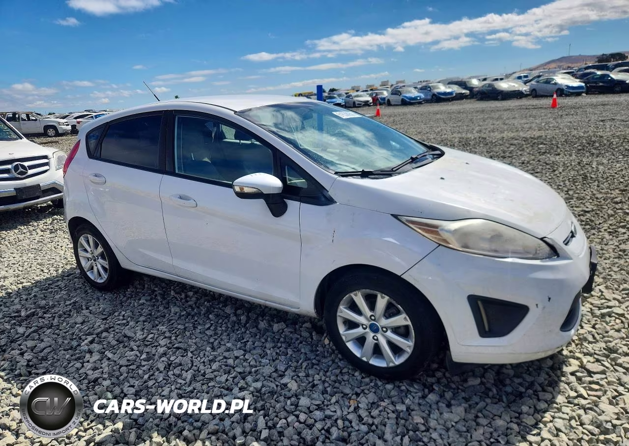 2013 Ford Fiesta Se VIN:3FADP4EJ4DM159442 - 4