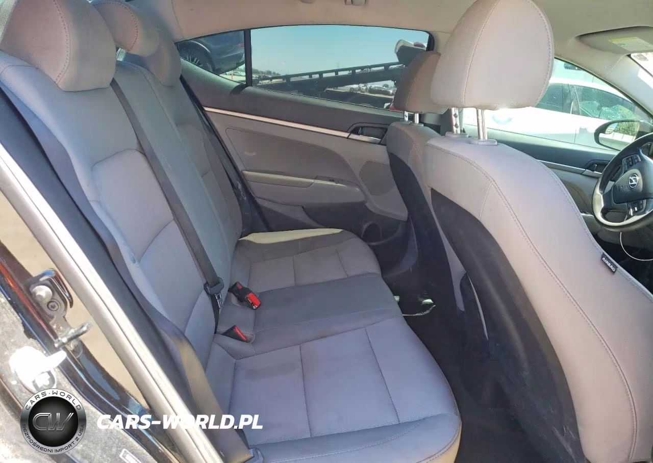 2018 Hyundai Elantra Sel VIN:5NPD74LF7JH324135 - 10