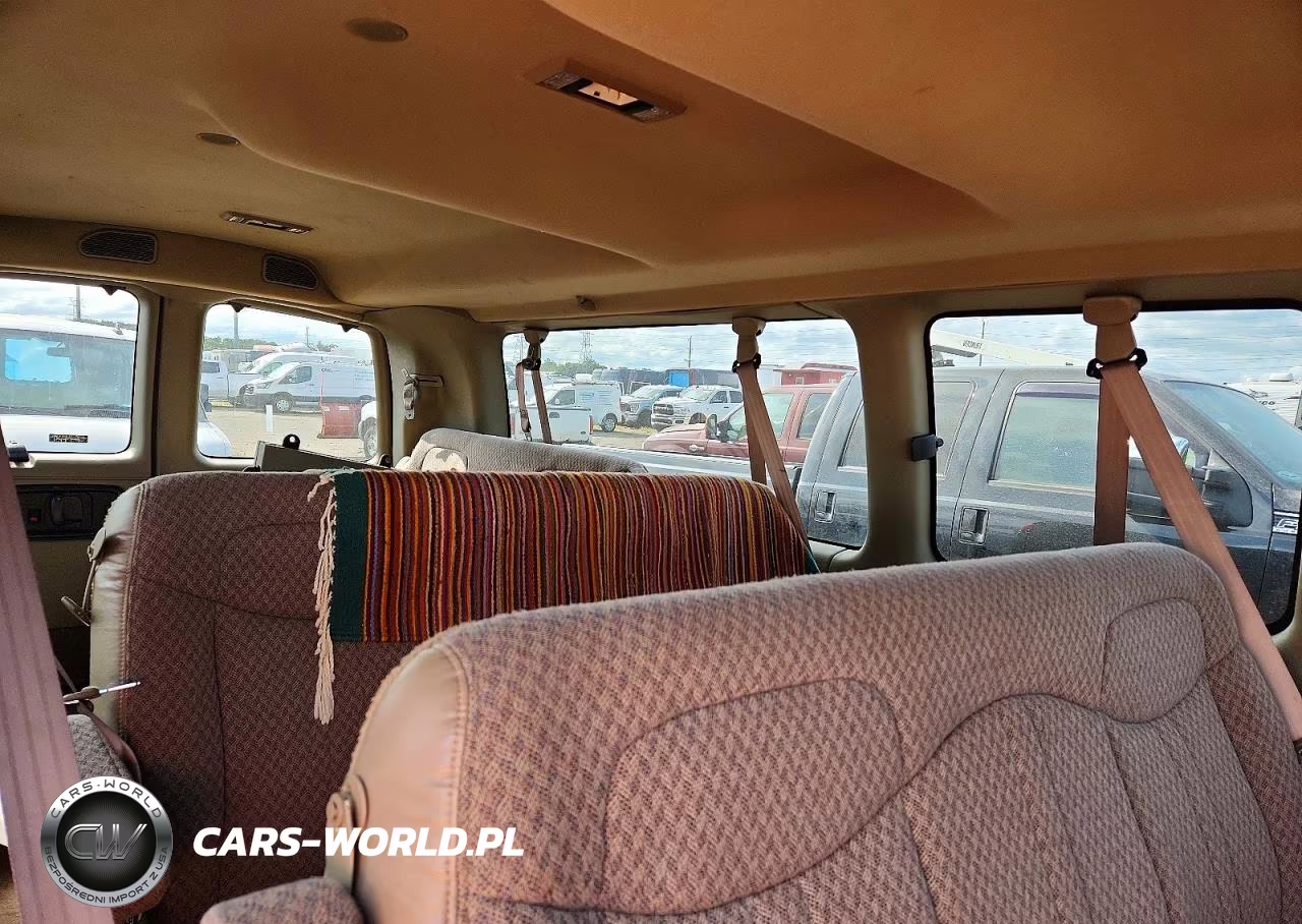 1999 Chevrolet Express G3500 VIN:1GAHG39R1X1002239 - 11