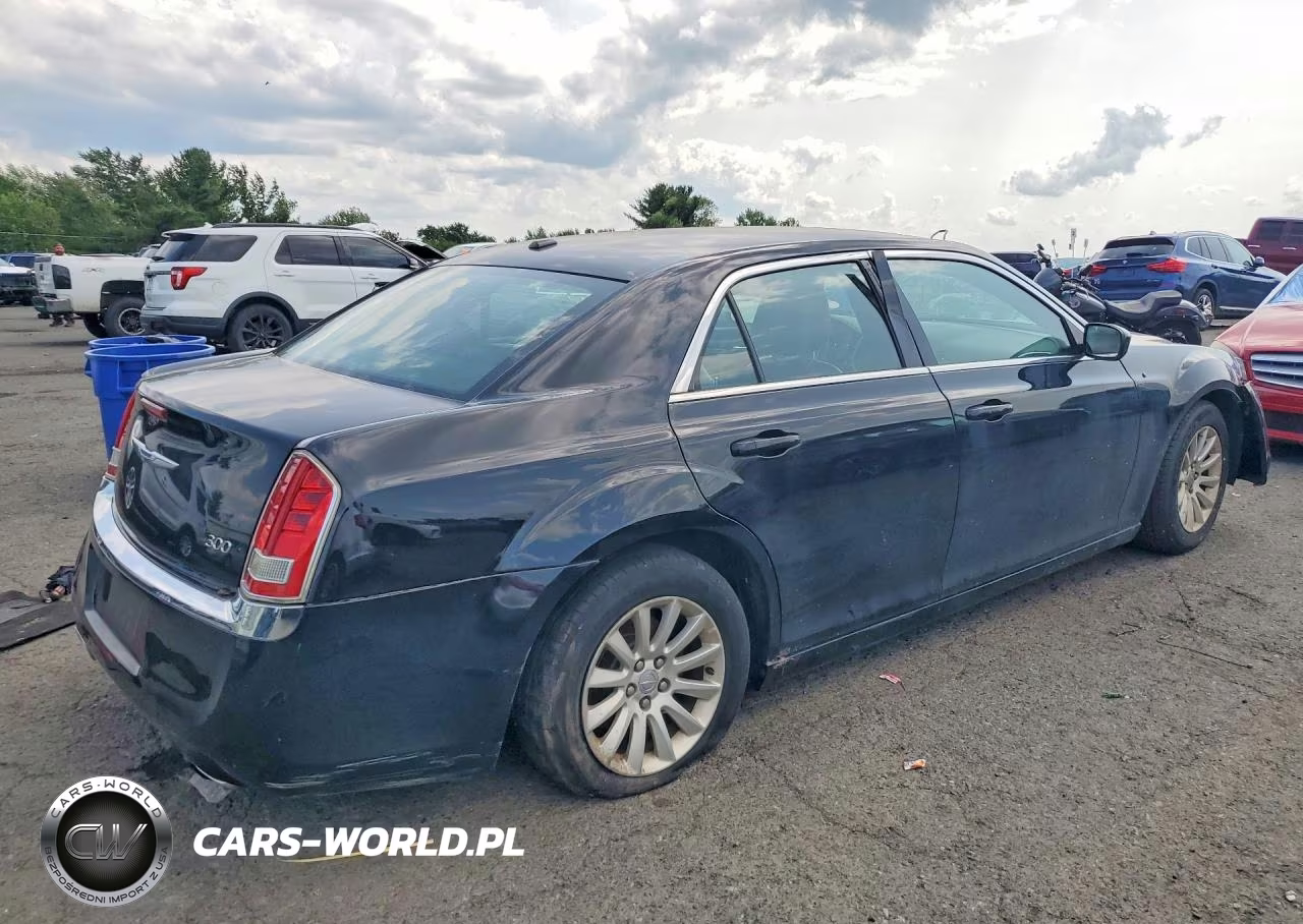 2013 Chrysler 300 VIN:2C3CCAAG9DH507006 - 3