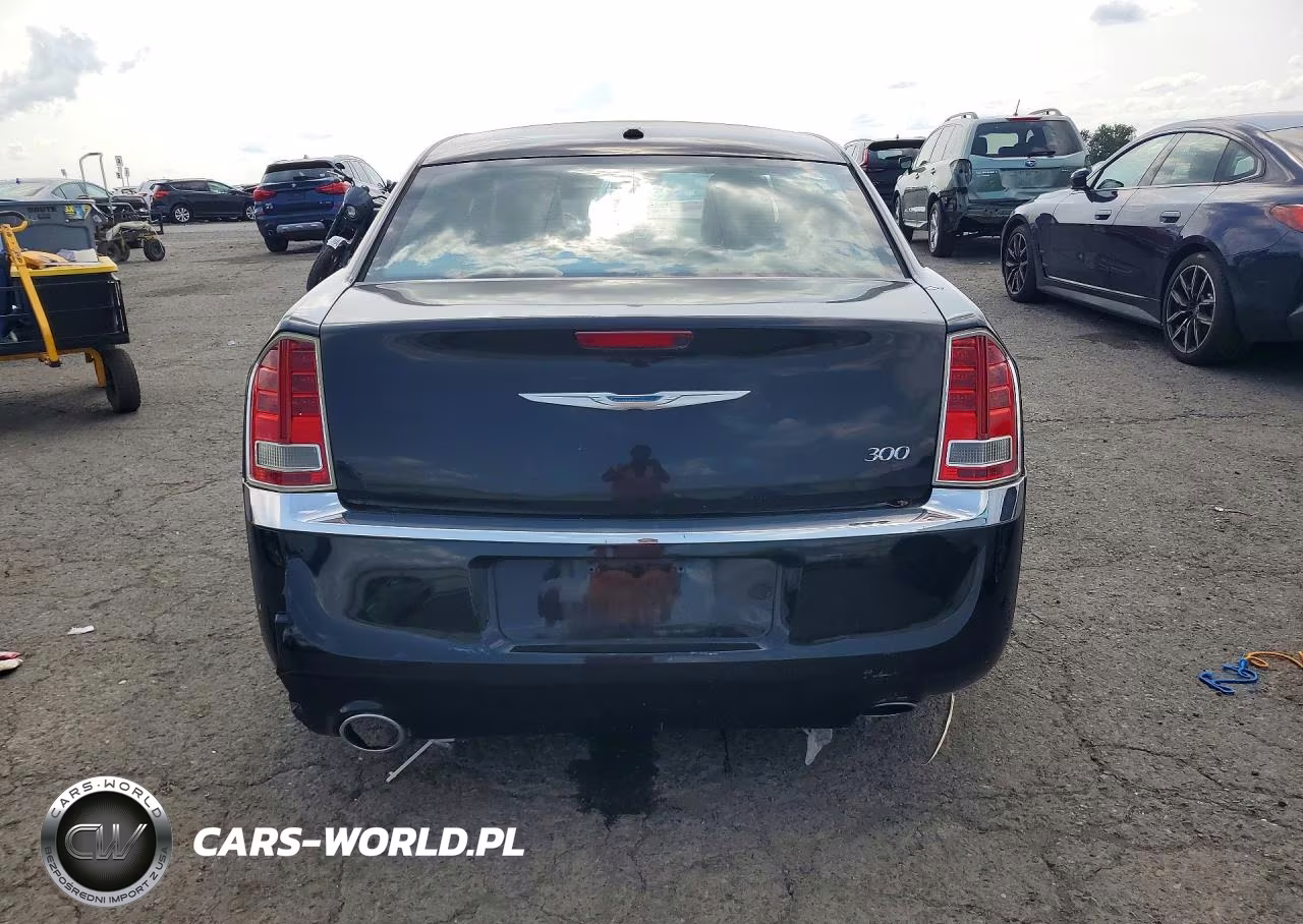 2013 Chrysler 300 VIN:2C3CCAAG9DH507006 - 6