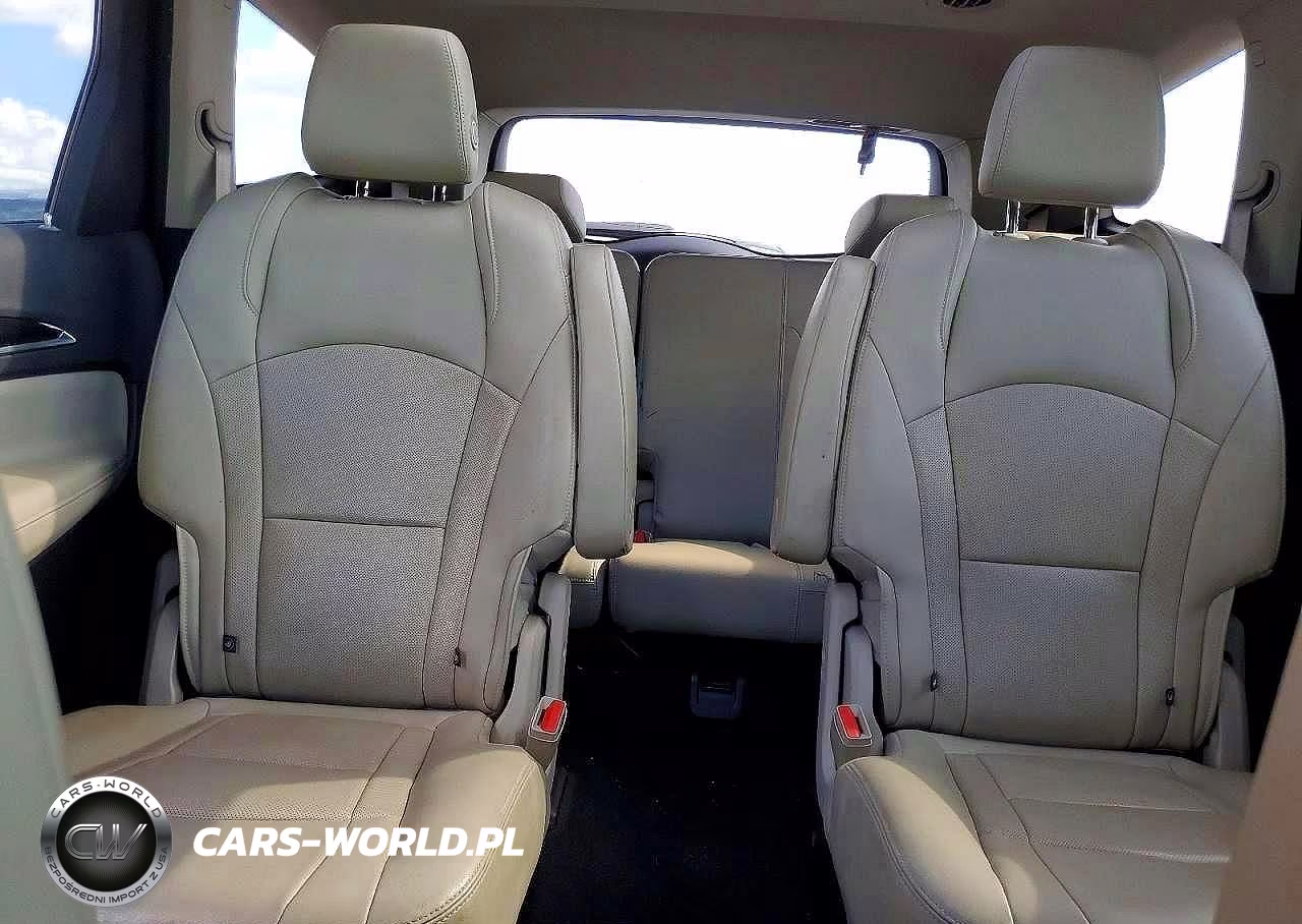2018 Buick Enclave Essence VIN:5GAERBKW1JJ142802 - 10