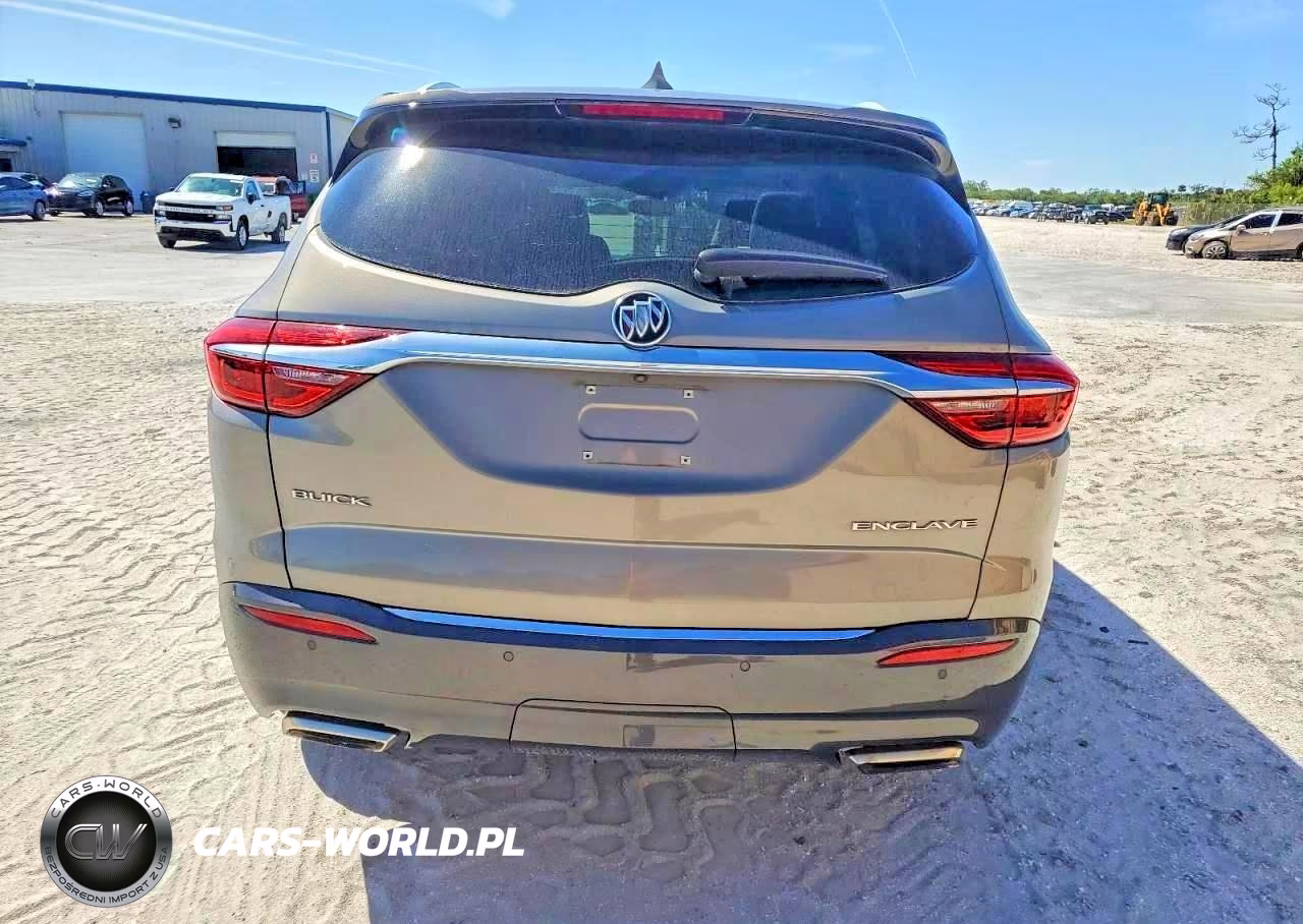 2018 Buick Enclave Essence VIN:5GAERBKW1JJ142802 - 6