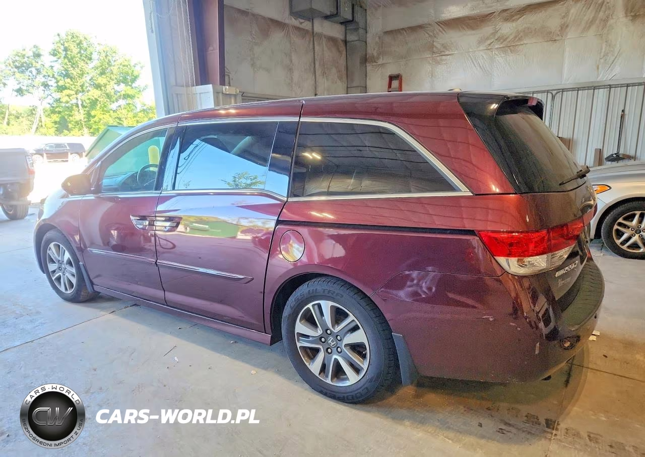 2015 Honda Odyssey Touring VIN:5FNRL5H95FB024948 - 2