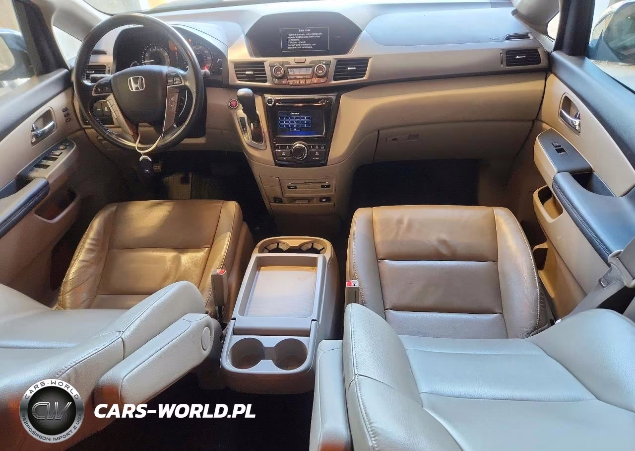 2015 Honda Odyssey Touring VIN:5FNRL5H95FB024948 - 8