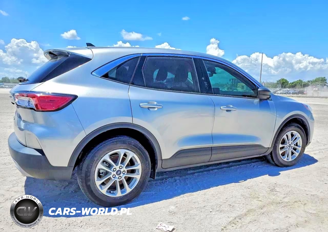 2022 Ford Escape Se VIN:1FMCU0G64NUB89405 - 3