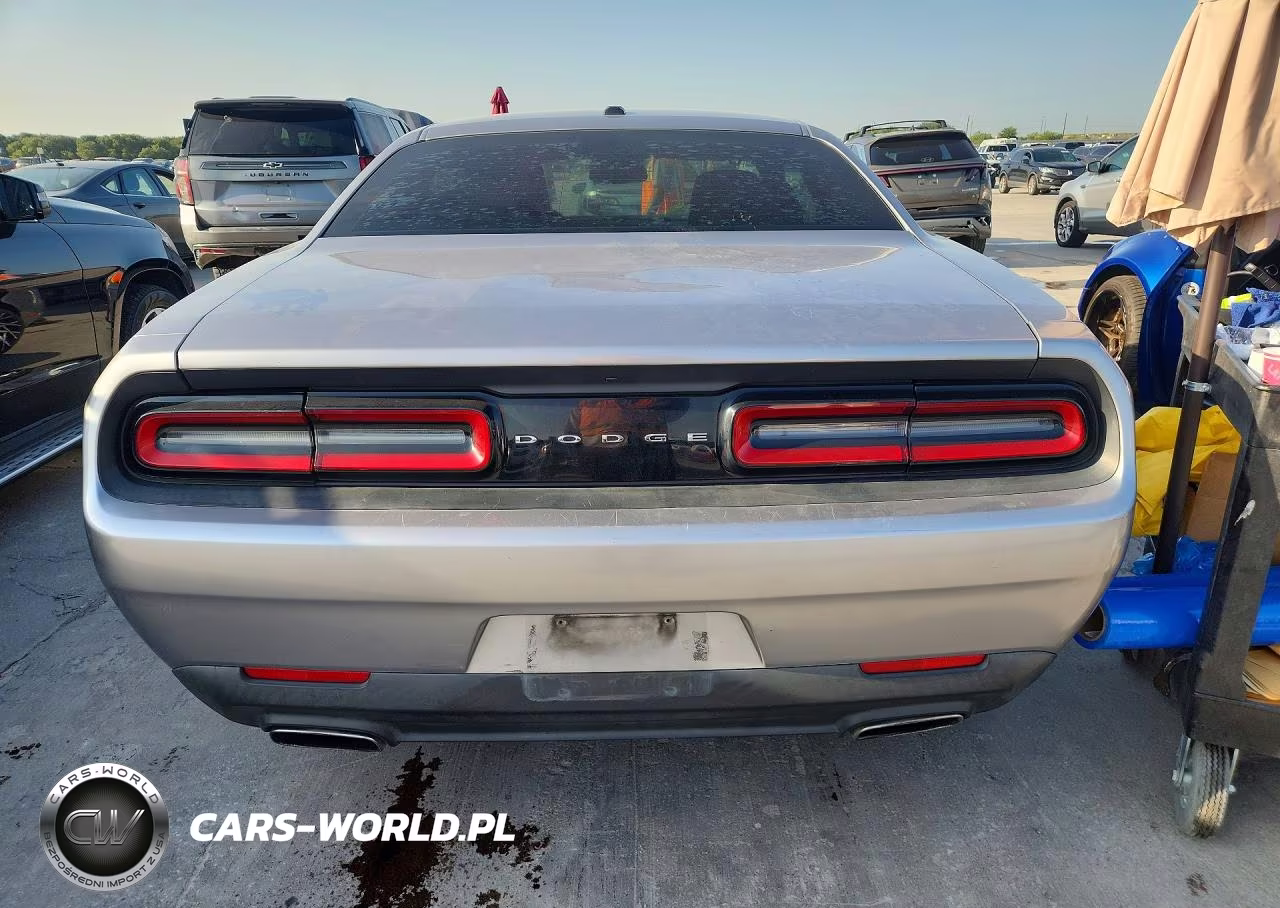 2015 Dodge Challenger Sxt VIN:2C3CDZAG7FH873366 - 6