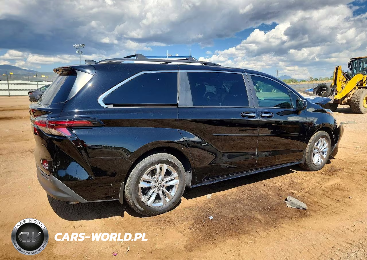2024 Toyota Sienna Xle 7-Passenger VIN:5TDJSKFC7RS141492 - 3