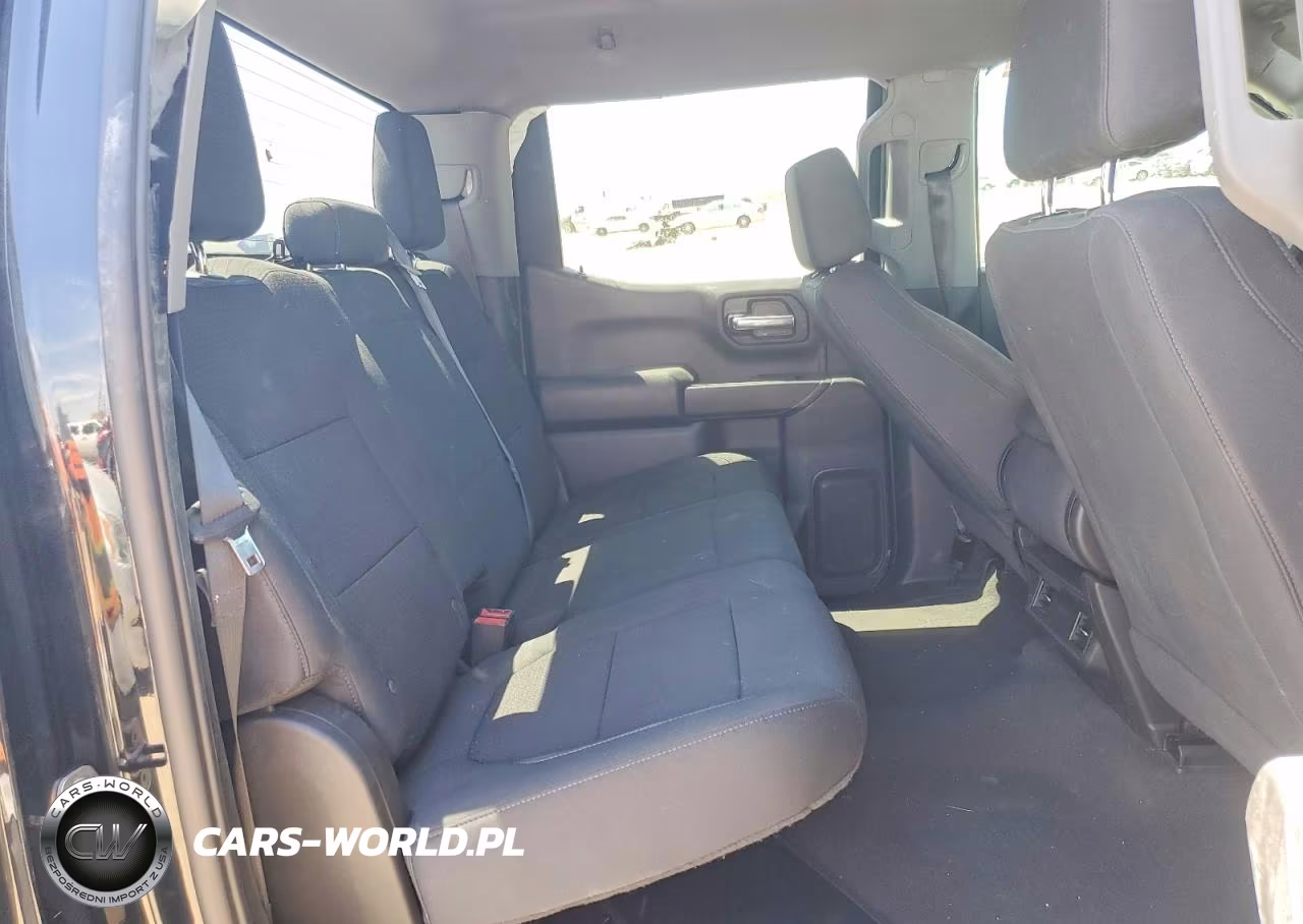 2022 Chevrolet Silverado Ltd C1500 Custom VIN:3GCPWBEK9NG181802 - 10